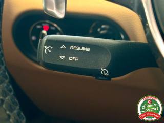 PORSCHE Macan usata, con Park Distance Control