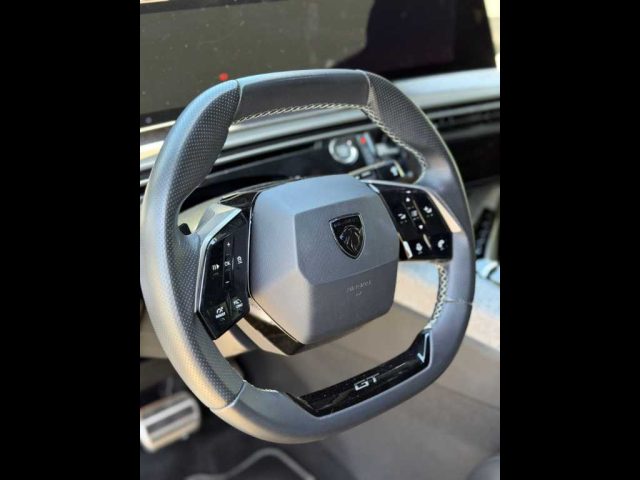 PEUGEOT 3008 usata, con Servosterzo
