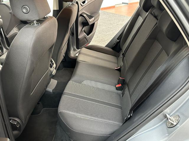 VOLKSWAGEN T-Roc usata, con Park Distance Control