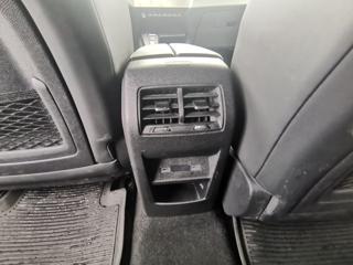 PEUGEOT 308 usata, con Sensori di parcheggio anteriori