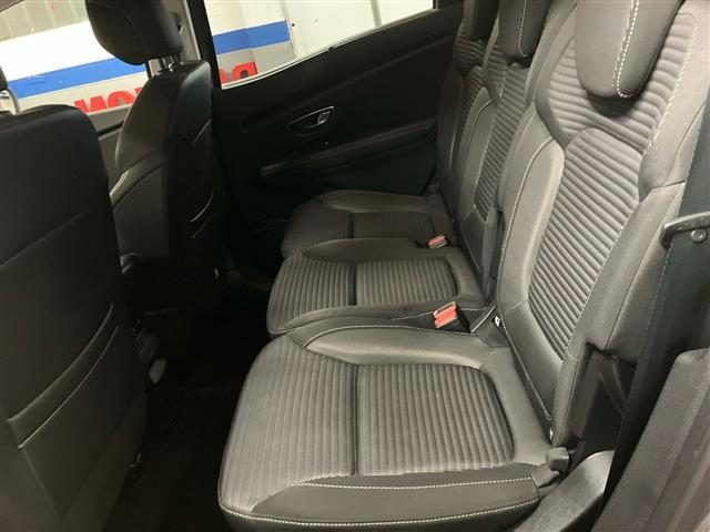 RENAULT Scenic usata, con Volante in pelle