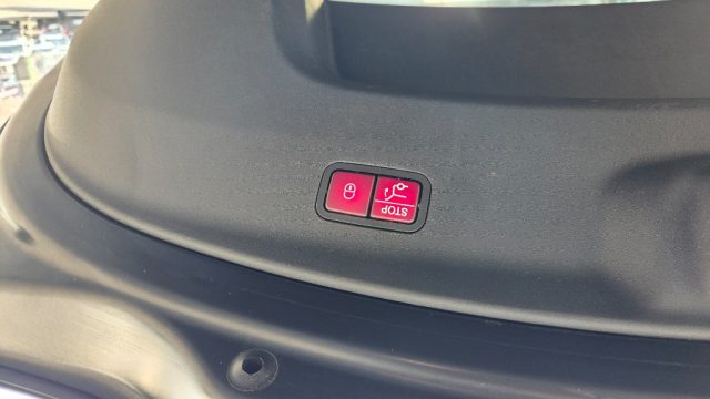 MERCEDES-BENZ GT usata, con Fari LED