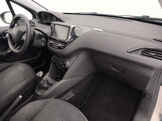 PEUGEOT 208 usata, con Hill holder