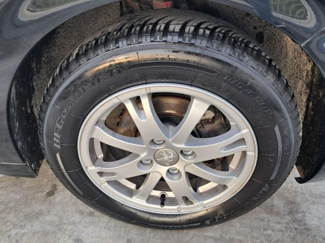 PEUGEOT 208 usata, con Airbag testa