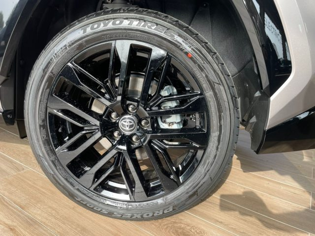 TOYOTA RAV 4 usata, con Sedile posteriore sdoppiato