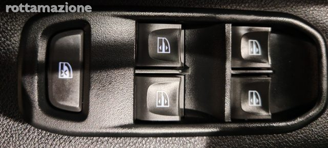 DACIA Duster usata, con Volante multifunzione