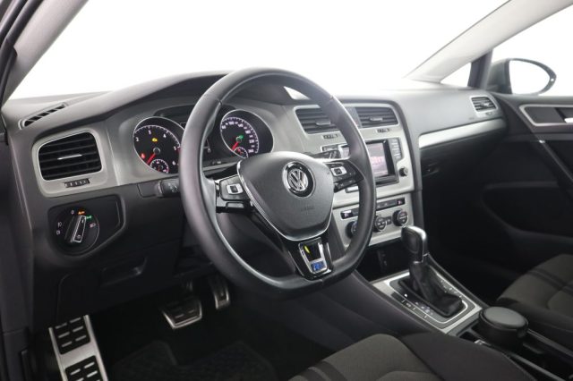 VOLKSWAGEN Golf usata 1