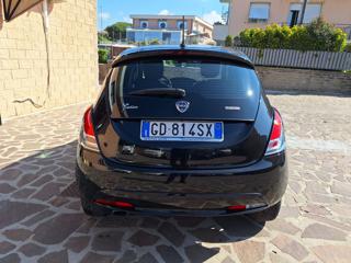 LANCIA Ypsilon usata, con Autoradio