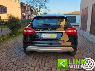 MERCEDES-BENZ GLA 200 usata, con Airbag