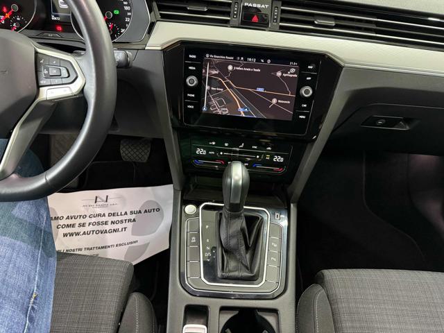 VOLKSWAGEN Passat Variant usata 11