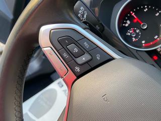 VOLKSWAGEN Tiguan usata, con USB