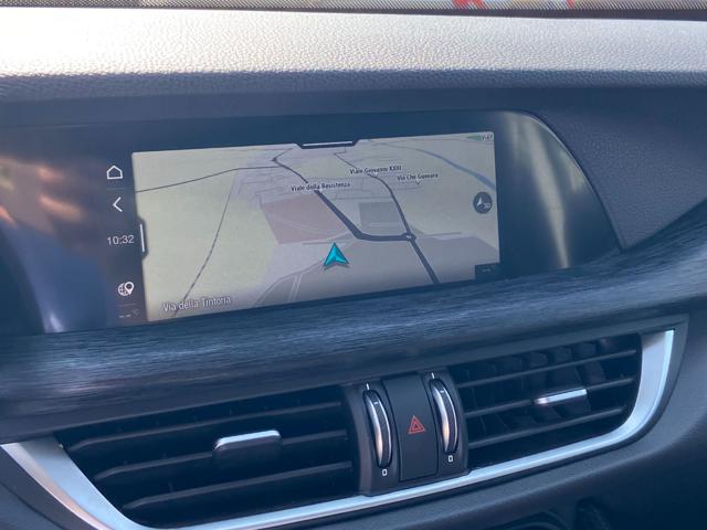ALFA ROMEO Stelvio usata, con Park Distance Control