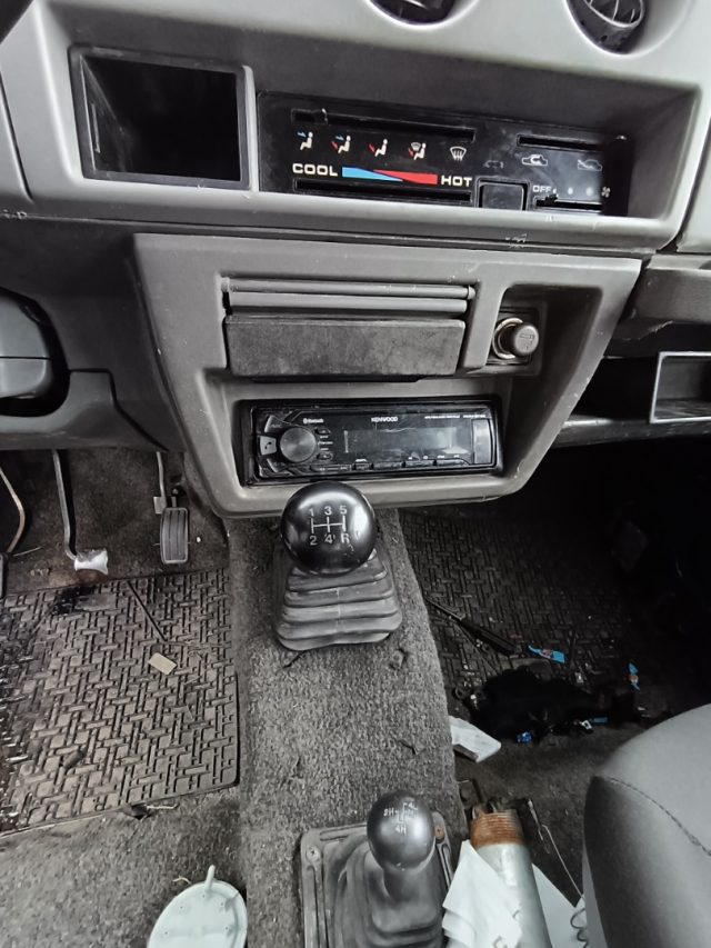 SUZUKI Samurai usata 12