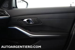 BMW 320 usata, con Sensori di parcheggio anteriori