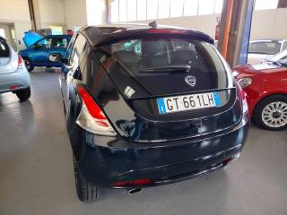 LANCIA Ypsilon usata, con ESP