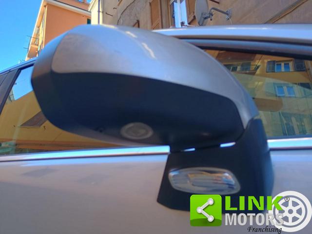 PEUGEOT 5008 usata, con Airbag testa