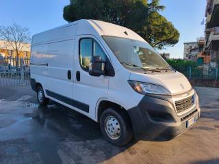 PEUGEOT Boxer usata, con Boardcomputer