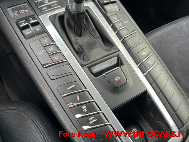PORSCHE Macan usata, con Touch screen