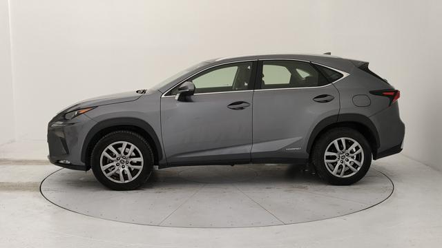 LEXUS NX 300h usata, con Airbag