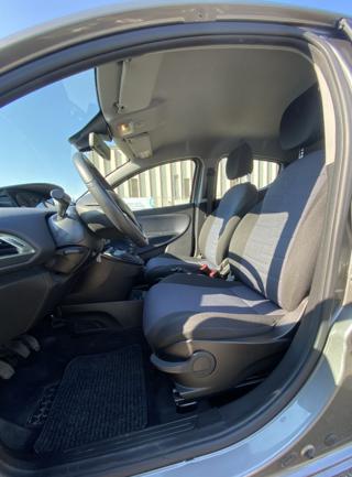 LANCIA Ypsilon usata, con Fendinebbia