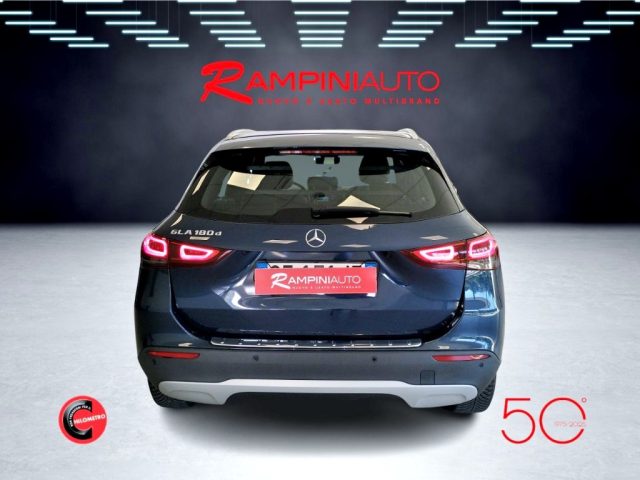 MERCEDES-BENZ GLA 180 usata 8