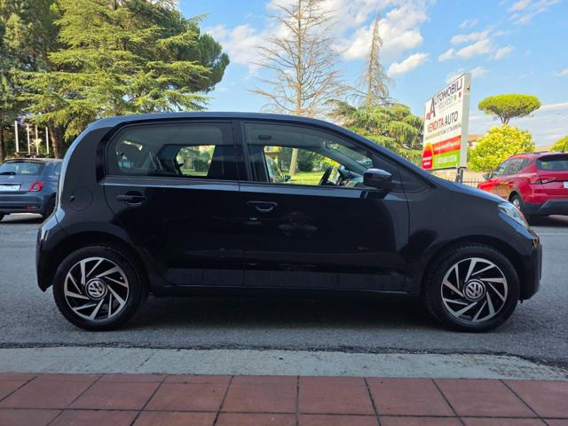 VOLKSWAGEN up! usata, con Controllo vocale