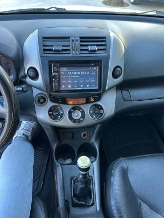 TOYOTA RAV 4 usata, con Controllo automatico clima