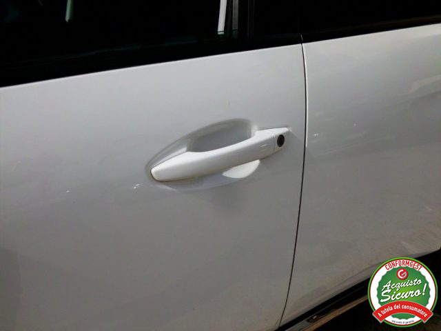 PEUGEOT 3008 usata, con MP3