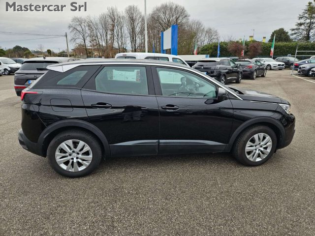PEUGEOT 3008 usata, con Climatizzatore