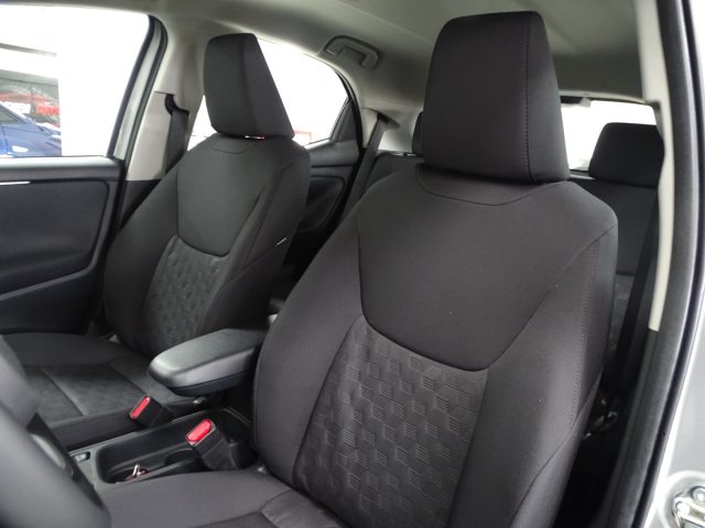 TOYOTA Yaris usata, con USB