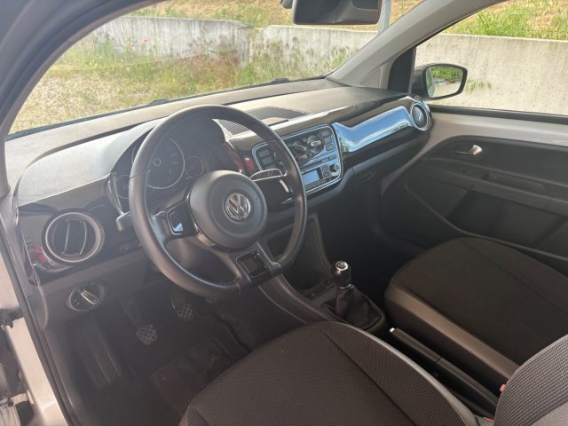 VOLKSWAGEN up! usata, con Controllo vocale