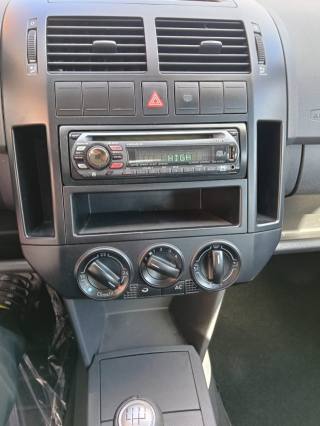 VOLKSWAGEN Polo usata, con Pneumatici quattro stagioni