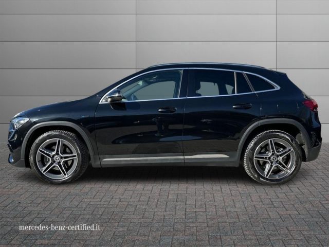 MERCEDES-BENZ GLA 250 usata, con Autoradio