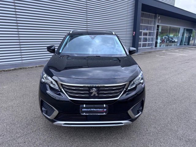 PEUGEOT 5008 usata, con Airbag