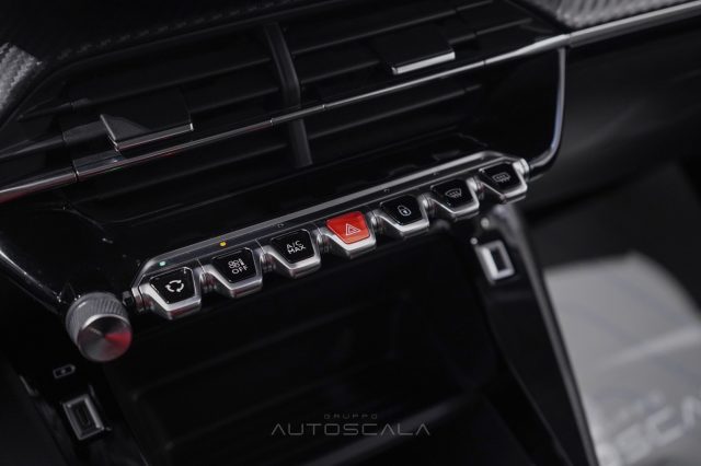 PEUGEOT 208 usata, con Servosterzo