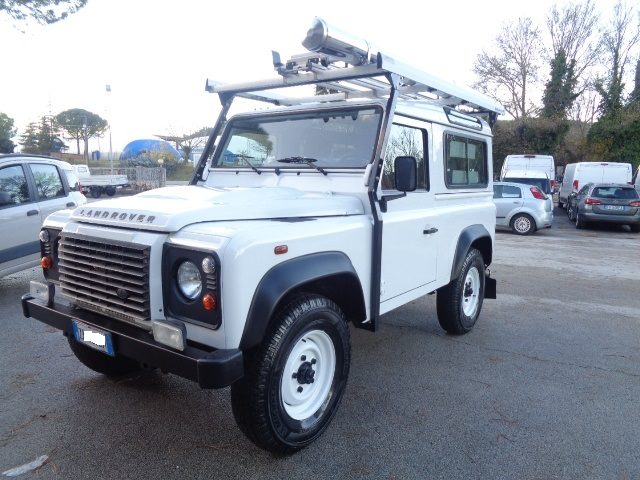 LAND ROVER Defender usata, con Alzacristalli elettrici
