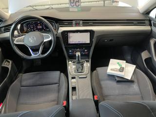 VOLKSWAGEN Passat Variant usata, con Fendinebbia