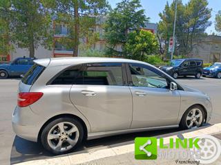 MERCEDES-BENZ B 200 usata, con Specchietti laterali elettrici