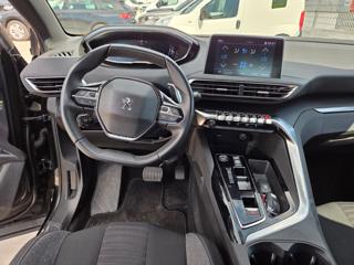PEUGEOT 3008 usata, con Park Distance Control