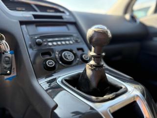 PEUGEOT 5008 usata, con Chiusura centralizzata