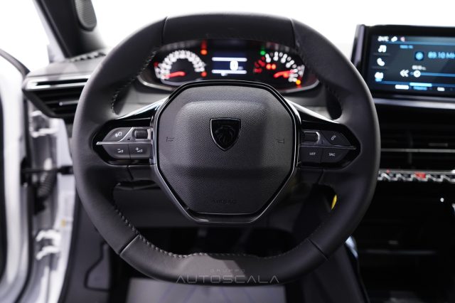 PEUGEOT 2008 usata, con Cruise Control