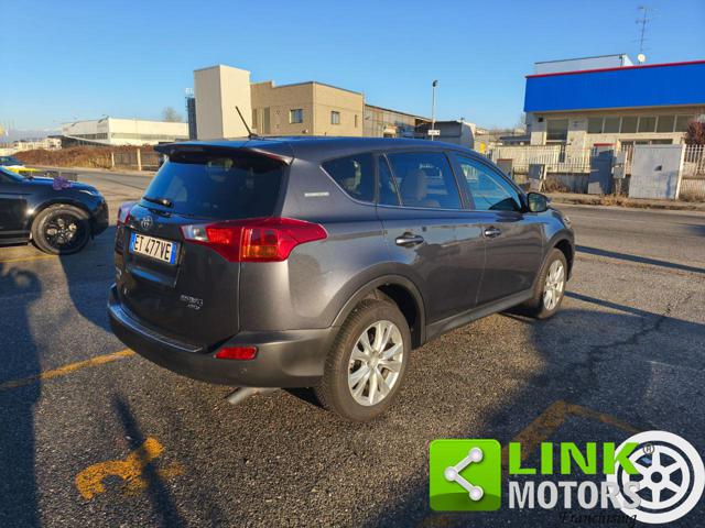TOYOTA RAV 4 usata, con Alzacristalli elettrici