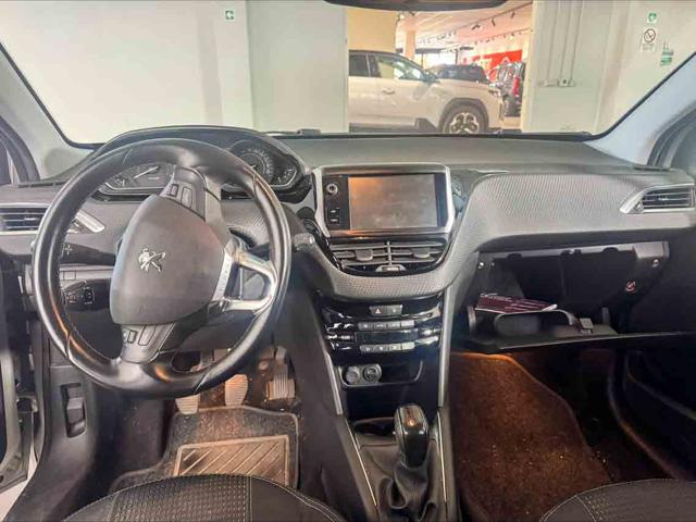 PEUGEOT 208 usata, con Autoradio
