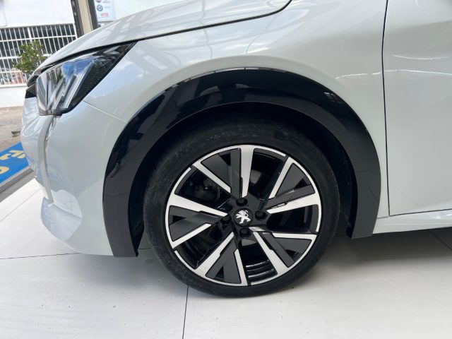 PEUGEOT 208 usata, con Autoradio