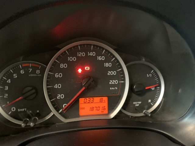 TOYOTA Yaris usata, con USB