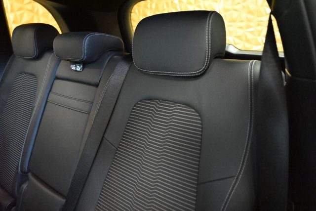 MERCEDES-BENZ GLB 180 usata 121