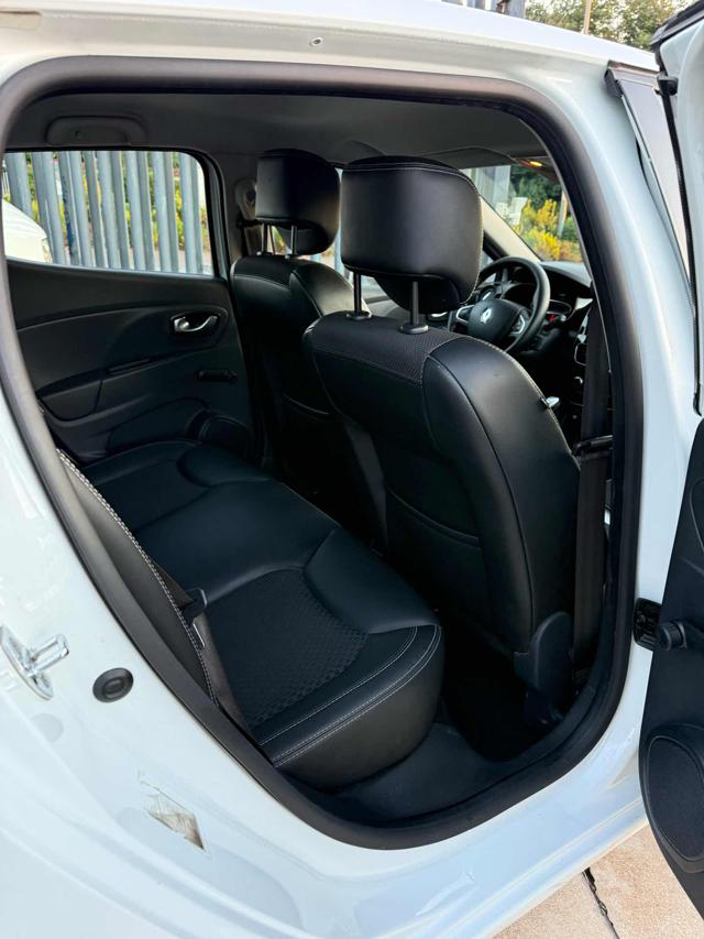 RENAULT Clio usata, con Park Distance Control