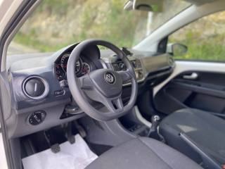VOLKSWAGEN up! usata, con ESP