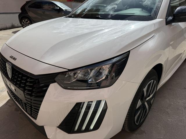 PEUGEOT 208 usata, con Alzacristalli elettrici