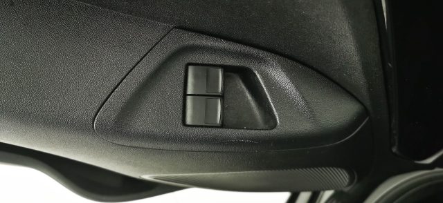 PEUGEOT 108 usata 68